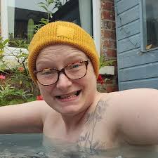 Michelle Holding is fundraising for Macmillan Cancer Support