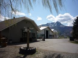 The kamloops this week timeraiser is a part volunteer fair, part silent art auction and part night on the town. Out There A Gouda Time On The Way To Kamloops The Rossland Telegraph