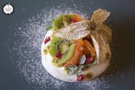 Attention Les Spatules Romi Aux Fourneaux Pavlova Aux Fruits D Hiver Fruit Hiver Pavlova Dessert D Hiver