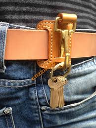 Handmade Leather Brass Snap Hook Easy Release Key Chain Ring Belt Clip Holder Leather Handmade Leather Working Leather Craft