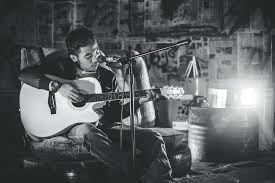 Instrumen kartun yang digambar tangan gitar download now 100 gambar gitar bass musik gratis pixabay download now kumpulan gambar kartun orang main gitar seribu animasi download now. Gitar Pria Musik Foto Gratis Di Pixabay