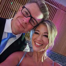 Beach house with pool for family of 6?