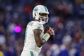 Miami Dolphins prioritize backup QB search, warn Tua Tagovailoa he's not  Superman - Yahoo Sports