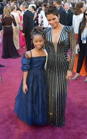 Halle Berry Says Hello To Quvenzhane Wallis On The Oscars Red Carpet African American Gift Celebrate Black History African American