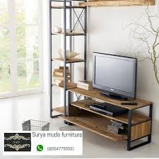 Meja tv minimalis besi console yang sederhana dan lapang dengan garis vertikal berlipat ganda untuk tampilan modern, konsol media profil kami mengubah koleksi buku, barang dekoratif, dan lainnya menjadi tampilan yang berseni. Jual Rak Besi Meja Tv Murah Furniture Jepara Kab Jepara Surya Muda Furniture Tokopedia