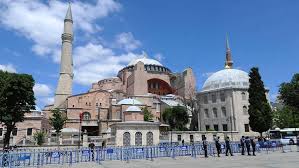 The distance between the mosque and mecca is 1751.29 km south east. Hagia Sophia Soll Moschee Werden Ein Historischer Fehler Politik Nordbayern De