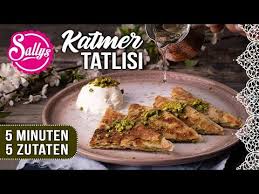 Super Schnelles Blitzdessert Aus Nur 5 Zutaten Katmer Tatlisi Dazu Werden Filoteigblatter Mit Creme Fraiche Kaymak Bestriche Rezepte Zutaten Turkisch Kochen