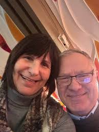 Carol Lapinski's Instagram, Twitter & Facebook