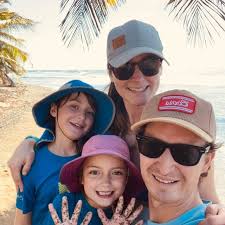 ANTHONY + KRISTEN QUILL