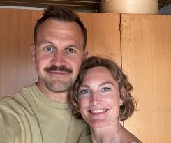 Mark og Anne folder deres hus' historie ud på tv: