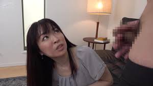 センズリ鑑賞 アラフィフ人妻が初めてのセンズリ - VJAV.com