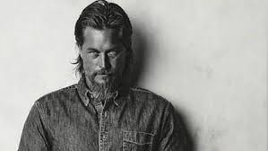 ⭐ossa is the best source for entertainment news about the celebrities we love. Travisfimmel Tweets On Twitter Travis Speaks About Being In The New Hbomax Series Raised By Wolves More In The September Issue Of Jon Magazine Photo Leigh Keily Https T Co Olpcbv0bhs