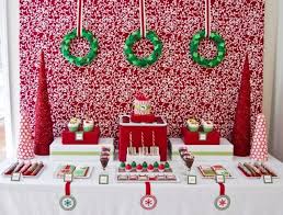 Vintage Classic Holiday Christmas Parties Kara S Party Ideas The Place For Christmas Party Table Christmas Party Decorations Christmas Table Decorations