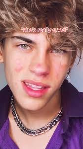 Andrew Venn's Instagram, Twitter & Facebook