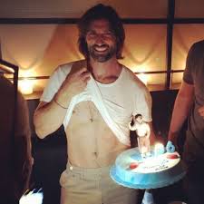 «ο γιώργος κιμούλης δεν επικοινώνησε μαζί μου» appeared first on zappit. Zeta Doyka To Party Gene8liwn Toy Syzygoy Ths Kai H Toyrta Yperparagwgh Gossip Tv Gr