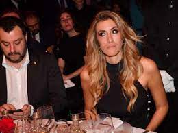 Un tema di cui si discute. Annalisa Chirico Meridionali Moralmente Inferiori La Risposta Da Napoli
