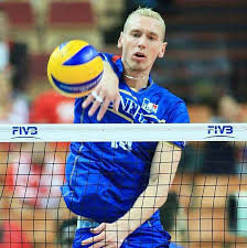 Fabi e camila brait juntas na seleção. Cruzeiro Anuncia Contratacao De Kevin Le Roux Gigante Frances Do Volei Superesportes
