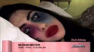 Siri ini memulakan tayanya perdana di slot seramedi tv3 dari 3 oktober 2017 hingga 15 november 2017 menggantikan jangan ikut aku. Tonton Muzium Misteri Full Episod Online Kepalabergetar