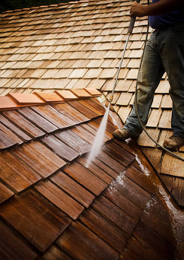 Roof surface cleaning assessment