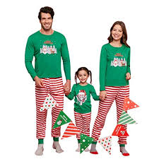 Le peignoir, lui, se révèle très pratique à la sortie du bain : Pyjamas Ex M S Filles Pyjamas Pyjamas Chaud Pyjama Pj Set A Manches Longues Snuggle Fit Kids En Coton Enfant Vetements Accessoires