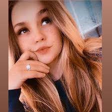 Identify chicken breeds from video clip?