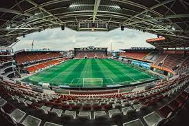 Zulte waregem laat koppositie liggen | focus en wtv. Sv Zulte Waregem A Twitter In Waregem Bouwen We Ondertussen Tope Verder Aan Onze Droom Tot Volgende Week Voor Dederby In Het Mooie Vernieuwde Regenboogstadion Teamessevee Zwakvk Https T Co Df34ho9nts