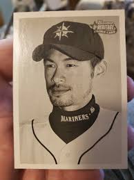Ichiro 2001 Topps Heritage Rookie Card #352 Seattle Mariners