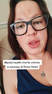 Charity truck convoy in memory of @Drew Howe 💚