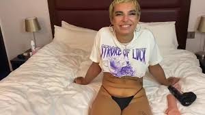 Femboy Angel Jules primera vez