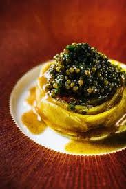 Cuite Dans De La Laitue De Mer Betterave Caviar Mature Au Coin Du Feu Lie D Un Bouillon De Poule
