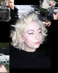 𝘊𝘰𝘮𝘦 𝘰𝘯 𝘣𝘭𝘰𝘯𝘥𝘪𝘦 𝘪𝘵'𝘴 𝘵𝘪𝘮𝘦 𝘵𝘰 𝘨𝘰!