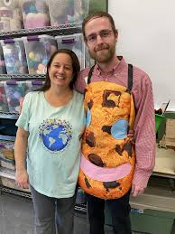 Merci aux Tim Hortons de la région et à Maxim Boisvert, directeur général,  d'avoir permis à plusieurs élèves de vivre une exploration en décorant des  biscuits sourire. Quelle belle journée!