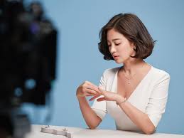 Sebelum membahas lebih lanjut yang mama akun ig nya song joong ki. Is S Korean Actress Song Hye Kyo Stalking Ex Husband Song Joong Ki On Instagram
