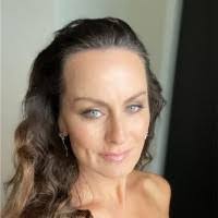 Kathy Mclane's Instagram, Twitter & Facebook