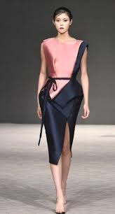 35 Womens Fashion Tips For Spring Fashion Dailypinmag Springfashion Womensfashiontips Womensfashion Fashion Fashion Design Collection Fashion Show Dresses