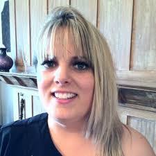 Denise Squire's Instagram, Twitter & Facebook