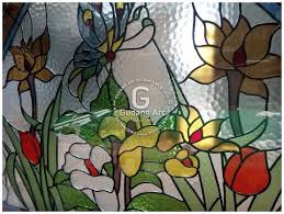 Seperti yang sudah anda ketahui, pengrajin gudang art design yang memiliki berbagai pilihan motif terbaru dan tenttunya bisa di terapkan pada kaca hias jendela. Macam Model Kaca Hias Jendela Terindah Dan Menarik Kaca Patri Jogja Gudang Art