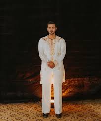 Born to stand out, not to fit in ⚔️🔥 📸 @adil_bajwa_ Dress :  @mohsin.naveed.ranjha #zulqarnainsikandar #zulqarnainarmy #friends #family  #shadiseason