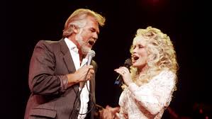 Dolly Parton and Kenny Rogers reunite for 'Islands in the Stream' duet