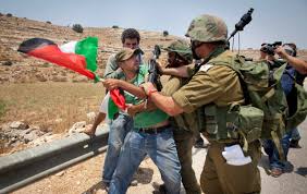 Militan palestina menembakkan roket secara intensif terhadap israel. Perlakuan Israel Terhadap Palestina Bukankah Kejahatan Genosida Kumparan Com