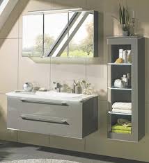 Graues Badmobel Set Fur Ein Elegantes Badezimmer Badezimmer Badmobel Grau Badezimmerausstattung