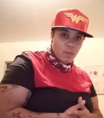 Hey where all the ladies that like Husky 🥷 's. I'll pick you up and work  you out