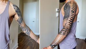 My Geometric Cyberpunk Inspired Sleeve Done By Jon Golden Iron Tattoo Studio Toronto Canada Tattoos Cyberpunk Tattoo Tattoos Geometric Sleeve Tattoo
