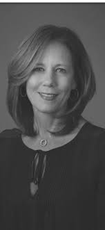 Lorraine Collins, Associate Broker Real Estate Agent