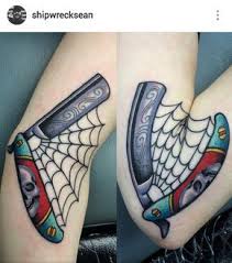 American Traditional Switchblade Tattoo By Shipwrecksean Traditionelle Tatowierungen Traditionelle Tattoo Kunst Ellbogen Tattoos
