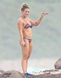 My 33 favorite images of hilary duff, one for each year she's been on the planet. Hilary Duff Shows Off Her Impressively Toned Physique During Romantic Mexican Break
