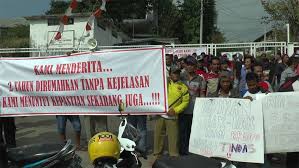 Intip berbagai rekomendasi tempat wisata di salatiga paling populer berikut gunung merbabu merupakan objek wisata di salatiga paling populer dan kerap menjadi tujuan utama para wisatawan mengunjungi salatiga, khususnya para petualang pendaki gunung. Tuntut Gaji Dan Thr Ratusan Karyawan Blokade Pintu Gerbang Pt Tossa Di Kendal Bagian 1