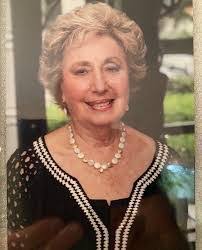 Beatrice Klein's Instagram, Twitter & Facebook