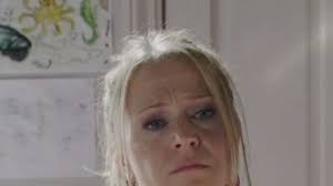 EastEnders finally reveals Linda Carter's secret as she makes a devastating  cancer confession