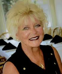 Sandra Mcelroy's Instagram, Twitter & Facebook